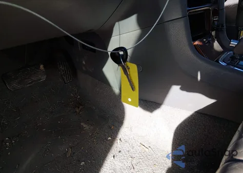 2002 Mazda 626 Es V6/Lx V6 from USA, damaged, VIN 1YVGF22D525275078